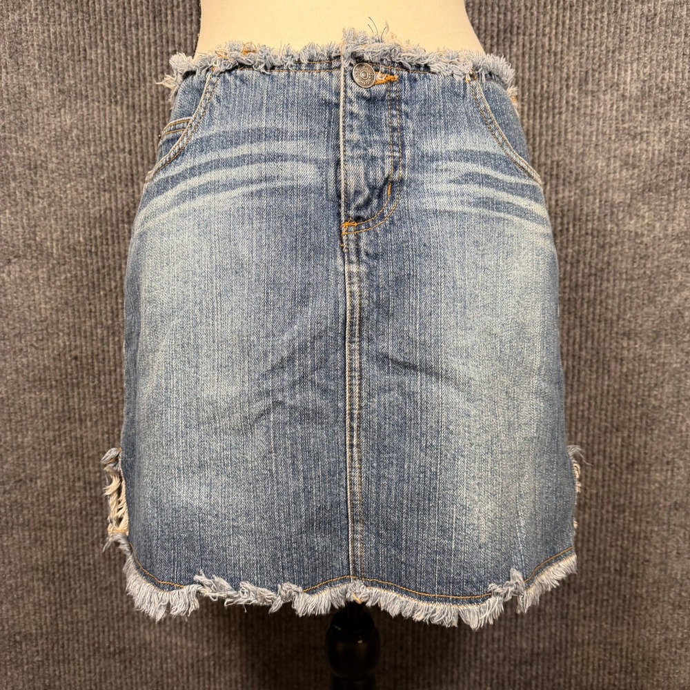 Y2K‎ SO Denim Mini Skirt Juniors 9 Blue Distressed Raw Hem Frayed Y2K Grunge Alt